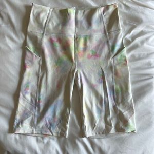 Fabletics PureLuxe Oasis High-Waist Pocket Short 9”